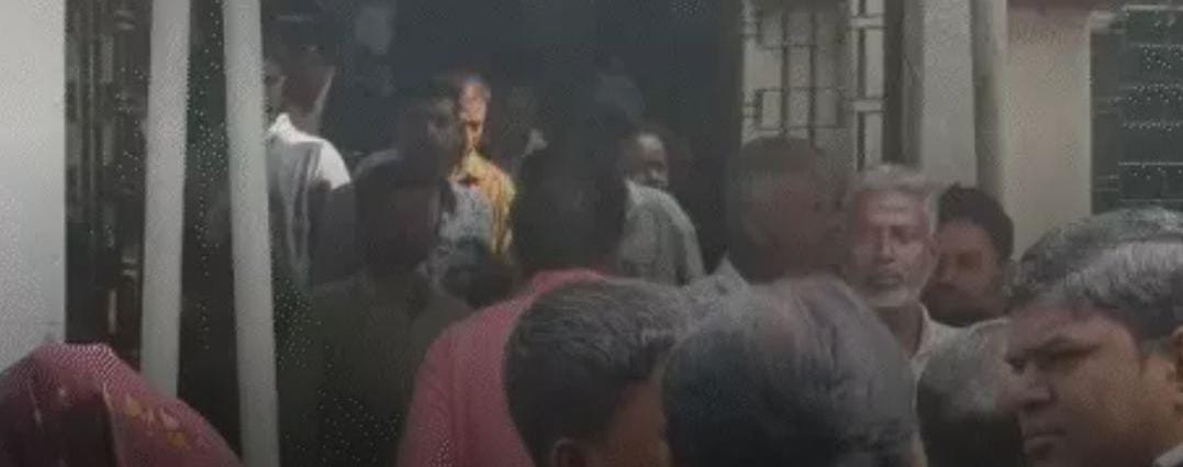 गुजरात में बम की धमकी से हड़कंप, राजकोट कलेक्टर कार्यालय और जूनागढ़ कोर्ट हाई अलर्ट पर